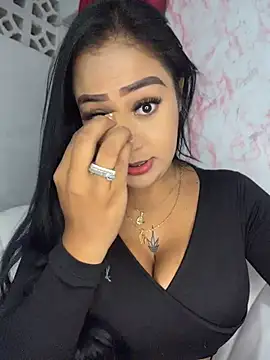Snapshot of Luisa_Fernandaa chatting on May 31, 2026, 10:11 pm Luisa Fernandaa online show from May 31, 2026, 10:11 pm