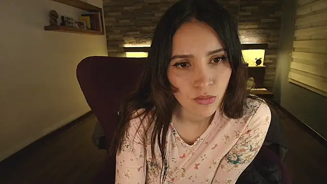 Snapshot of alicewilloww chatting on October 14, 2025, 11:16 pm alicewilloww online show from October 14, 2025, 11:16 pm