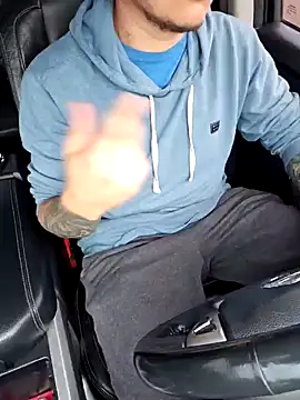 Snapshot of MrBiggBallz chatting on January 18, 2025, 5:37 pm MrBiggBallz online show from January 18, 2025, 5:37 pm