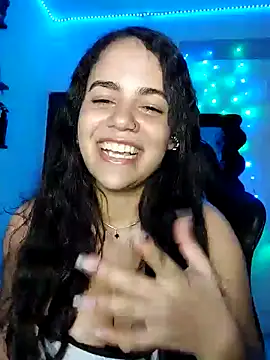 Snapshot of demonaughtyyy chatting on December 20, 2024, 6:08 am demonaughtyyy online show from December 20, 2024, 6:08 am