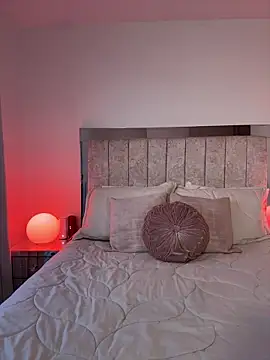 Im Valentina online show from March 5, 2026, 11:12 pm