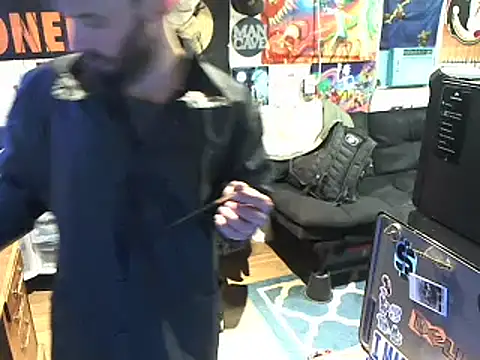 Snapshot of CloudDadddyyy420 chatting on January 6, 2025, 2:26 am CloudDadddyyy420 online show from January 6, 2025, 2:26 am