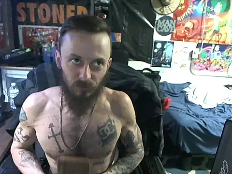 Snapshot of CloudDadddyyy420 chatting on January 8, 2025, 5:26 pm CloudDadddyyy420 online show from January 8, 2025, 5:26 pm