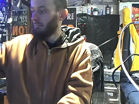 Snapshot of CloudDadddyyy420 chatting on January 16, 2025, 7:07 am CloudDadddyyy420 online show from January 16, 2025, 7:07 am