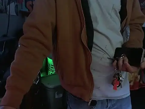 Snapshot of CloudDadddyyy420 chatting on March 19, 2025, 4:25 am CloudDadddyyy420 online show from March 19, 2025, 4:25 am