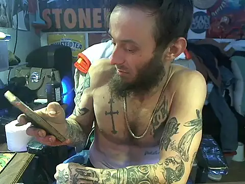 Snapshot of CloudDadddyyy420 chatting on March 20, 2025, 7:25 am CloudDadddyyy420 online show from March 20, 2025, 7:25 am