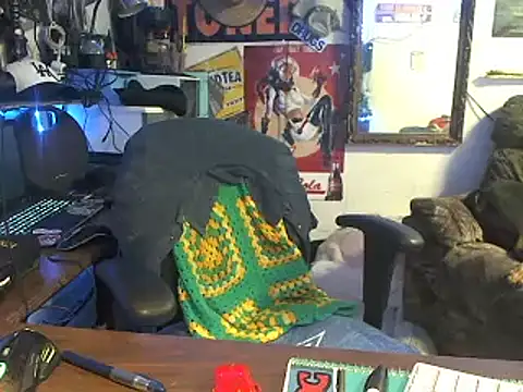 Snapshot of CloudDadddyyy420 chatting on September 14, 2025, 7:13 pm CloudDadddyyy420 online show from September 14, 2025, 7:13 pm