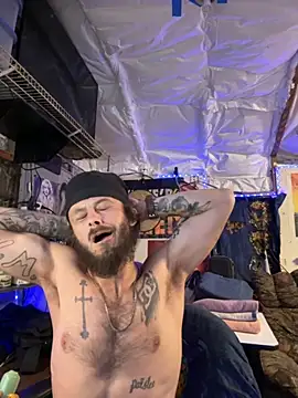 Snapshot of CloudDadddyyy420 chatting on September 21, 2025, 12:45 am CloudDadddyyy420 online show from September 21, 2025, 12:45 am