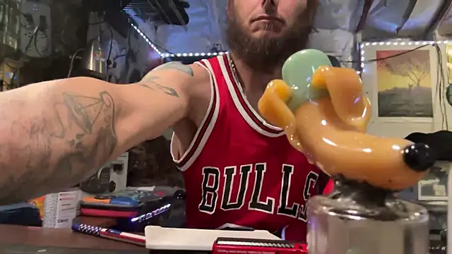 Snapshot of CloudDadddyyy420 chatting on October 28, 2025, 3:25 pm CloudDadddyyy420 online show from October 28, 2025, 3:25 pm