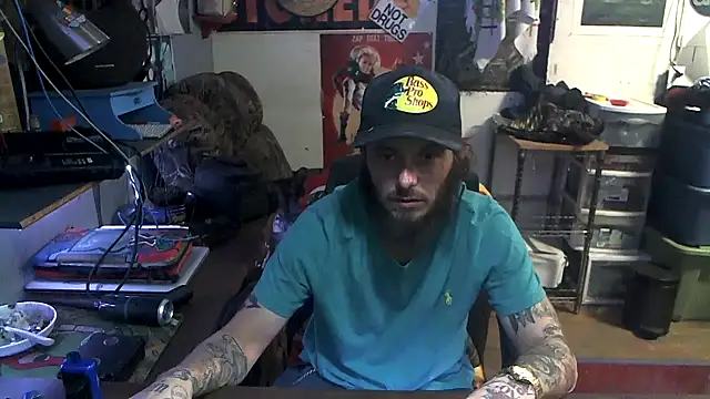 CloudDadddyyy420 online show from November 18, 2025, 4:33 pm