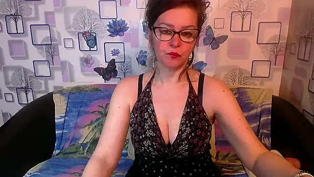 milfsexy online show from February 14, 2026, 9:28 am