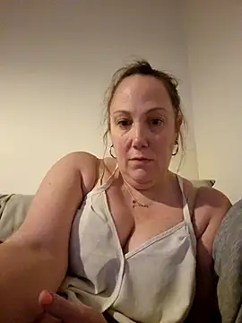 Snapshot of Wisie_Cutie chatting on January 26, 2025, 10:24 pm Wisie Cutie online show from January 26, 2025, 10:24 pm