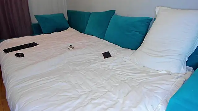 Snapshot of TishaLove chatting on December 15, 2024, 4:37 pm TishaLove online show from December 15, 2024, 4:37 pm