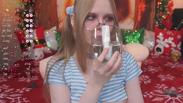 Snapshot of minx_g1rl chatting on December 28, 2024, 4:08 am minx g1rl online show from December 28, 2024, 4:08 am