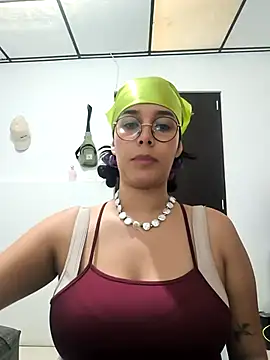 Annya-sweet online show from December 3, 2025, 3:21 pm