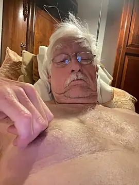 Steffibi1954 online show from November 19, 2025, 11:16 pm