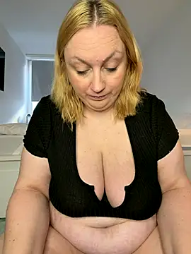 BBW Nora online show from November 22, 2025, 8:57 am