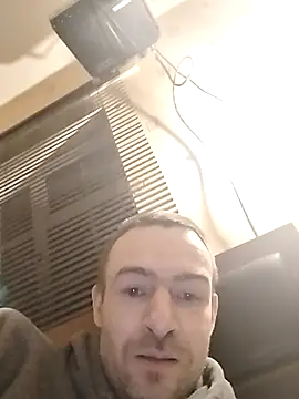 Erimyka online show from February 3, 2026, 2:53 am