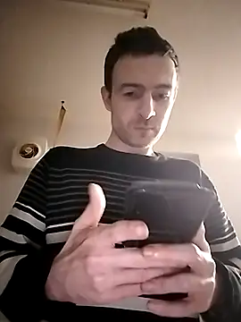 Erimyka online show from March 9, 2026, 7:29 pm