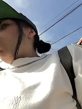 Snapshot of i_am_nina_ chatting on January 14, 2025, 1:17 pm i am nina online show from January 14, 2025, 1:17 pm