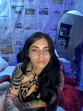 Snapshot of i_am_nina_ chatting on February 18, 2025, 7:21 am i am nina online show from February 18, 2025, 7:21 am