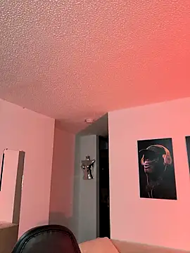 Snapshot of i_am_nina_ chatting on March 7, 2025, 12:48 am i am nina online show from March 7, 2025, 12:48 am