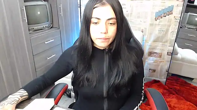 Snapshot of i_am_nina_ chatting on September 10, 2025, 3:39 am i am nina online show from September 10, 2025, 3:39 am