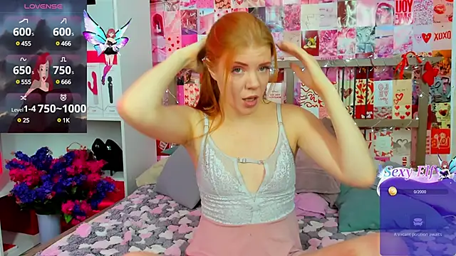 Snapshot of DiWalton chatting on December 11, 2024, 11:19 am DiWalton online show from December 11, 2024, 11:19 am