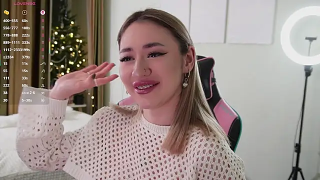 Fiona-Love online show from January 9, 2026, 5:26 pm