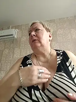 Snapshot of EffectFiona chatting on March 22, 2025, 4:14 am EffectFiona online show from March 22, 2025, 4:14 am