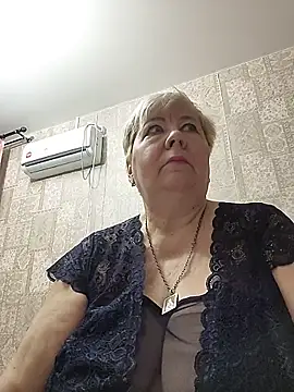 EffectFiona online show from March 30, 2026, 12:33 am