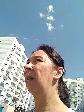Celine Faer1 online show from June 3, 2026, 5:43 am