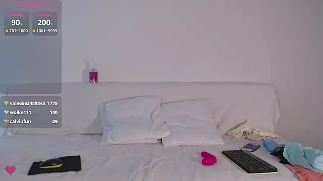 Snapshot of Kate001 chatting on December 28, 2024, 10:03 am Kate001 online show from December 28, 2024, 10:03 am