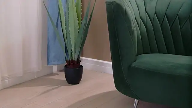 Bailey Rush online show from November 18, 2025, 4:33 pm