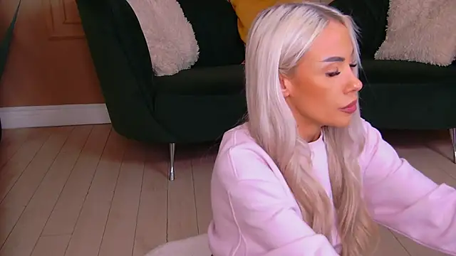 Bailey Rush online show from March 17, 2026, 6:44 pm