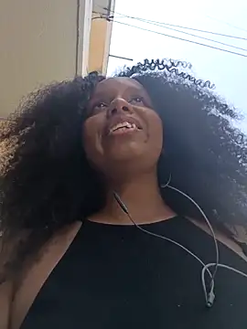 ElizabethBell  online show from April 13, 2026, 5:40 pm