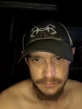 Snapshot of Midwestalpha chatting on October 5, 2025, 6:06 pm Midwestalpha online show from October 5, 2025, 6:06 pm