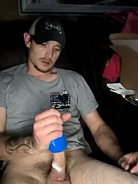 Snapshot of Midwestalpha chatting on November 2, 2025, 8:39 am Midwestalpha online show from November 2, 2025, 8:39 am