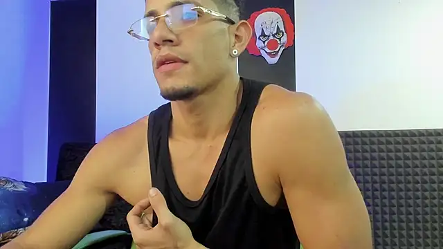 Snapshot of jhonnysnow17 chatting on January 23, 2025, 5:56 am jhonnysnow17 online show from January 23, 2025, 5:56 am