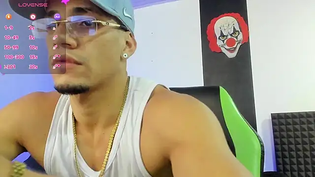 Snapshot of jhonnysnow17 chatting on January 31, 2025, 5:09 am jhonnysnow17 online show from January 31, 2025, 5:09 am