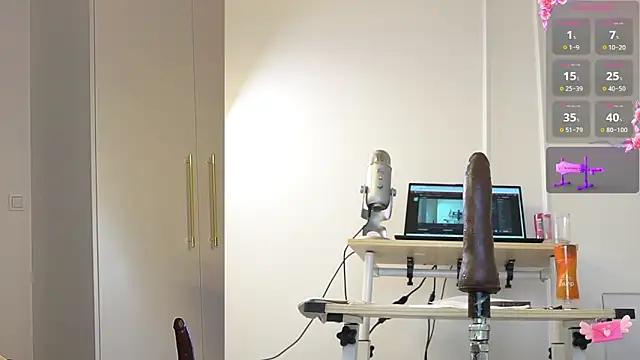 Snapshot of Miss69Ri99 chatting on January 23, 2025, 6:24 pm Miss69Ri99 online show from January 23, 2025, 6:24 pm