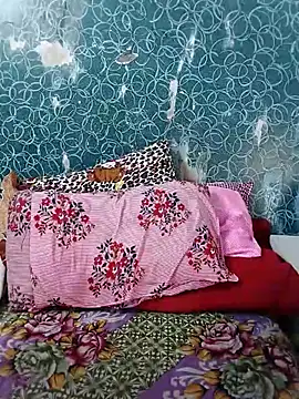 Poojabhabi101 online show from September 16, 2025, 6:09 pm