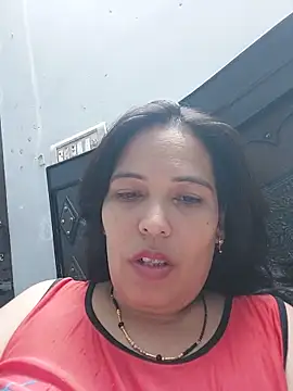Poojabhabi101 online show from June 27, 2026, 5:51 pm