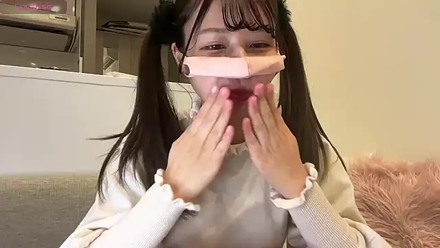 Snapshot of Ray-00 chatting on January 18, 2025, 6:13 am Ray-00 online show from January 18, 2025, 6:13 am