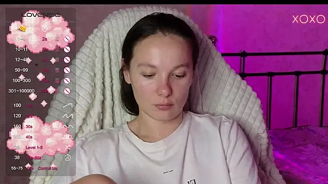 lil luna x online show from December 9, 2024, 5:08 pm