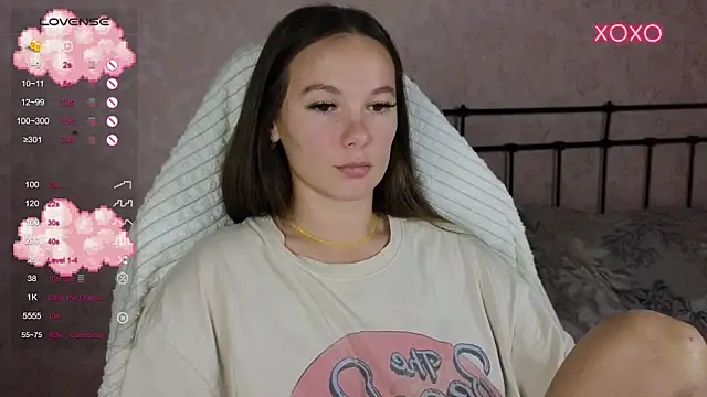 lil luna x online show from September 9, 2025, 8:41 pm