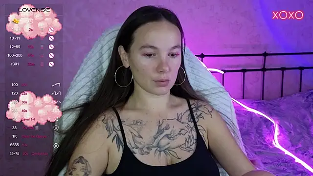 lil luna x online show from October 6, 2025, 5:10 pm