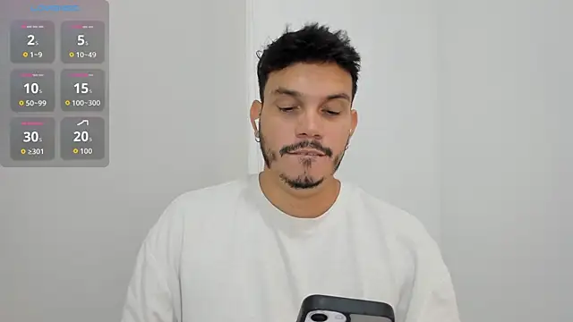 alejandro stark online show from October 8, 2025, 6:27 pm