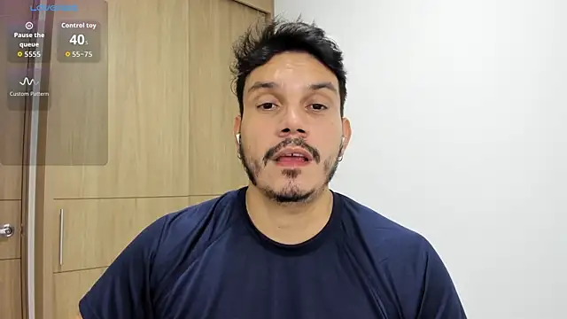 alejandro stark online show from October 21, 2025, 4:24 am