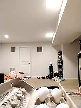 LiverandBrat77 online show from October 28, 2025, 8:22 pm